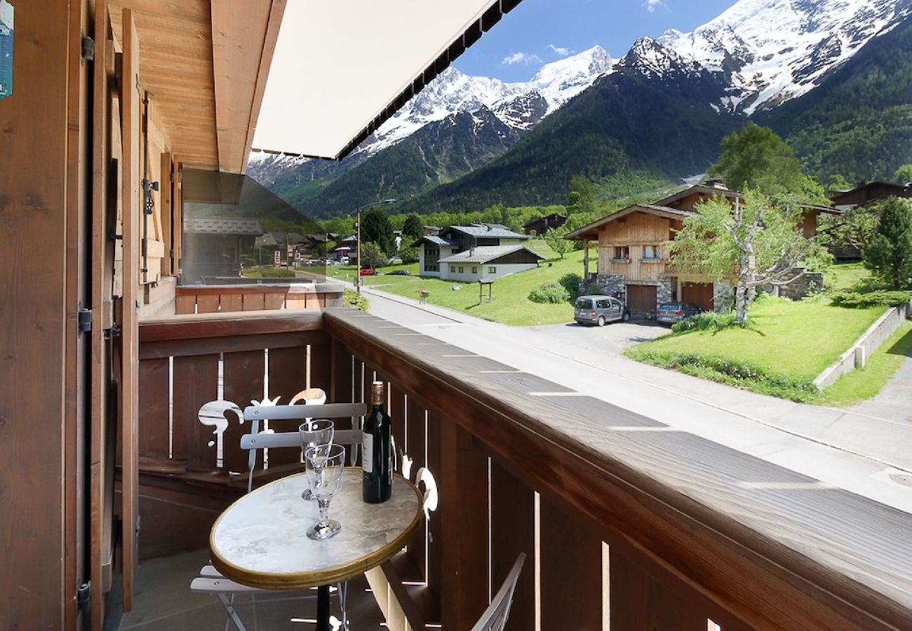 Apartment in Les Houches - Les Alpages - Balcon Vue Mont-Blanc