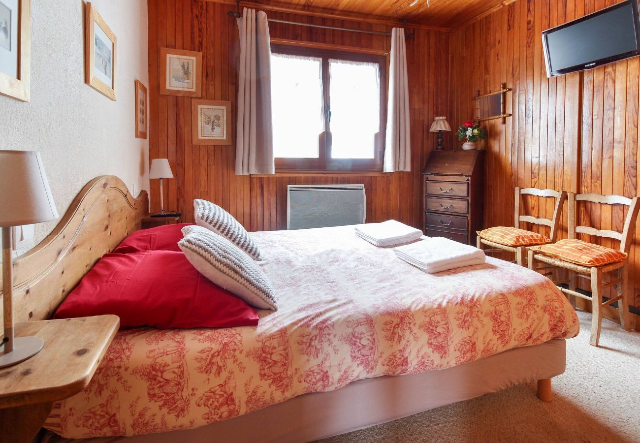 Chalet in Les Houches - Les Allognes · Chalet Mt Blanc View