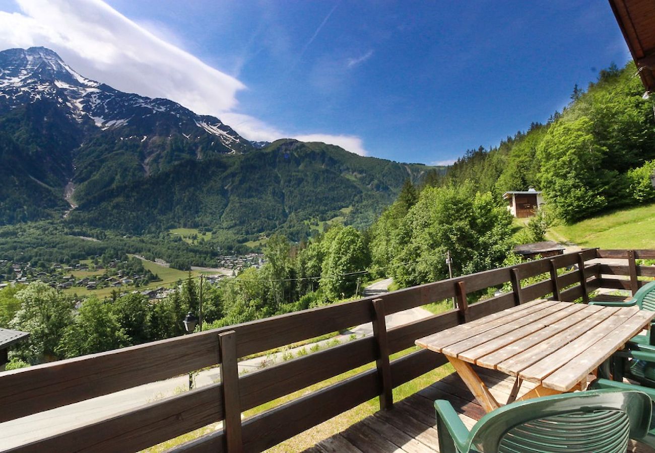 Chalet in Les Houches - Les Allognes · Chalet Mt Blanc View