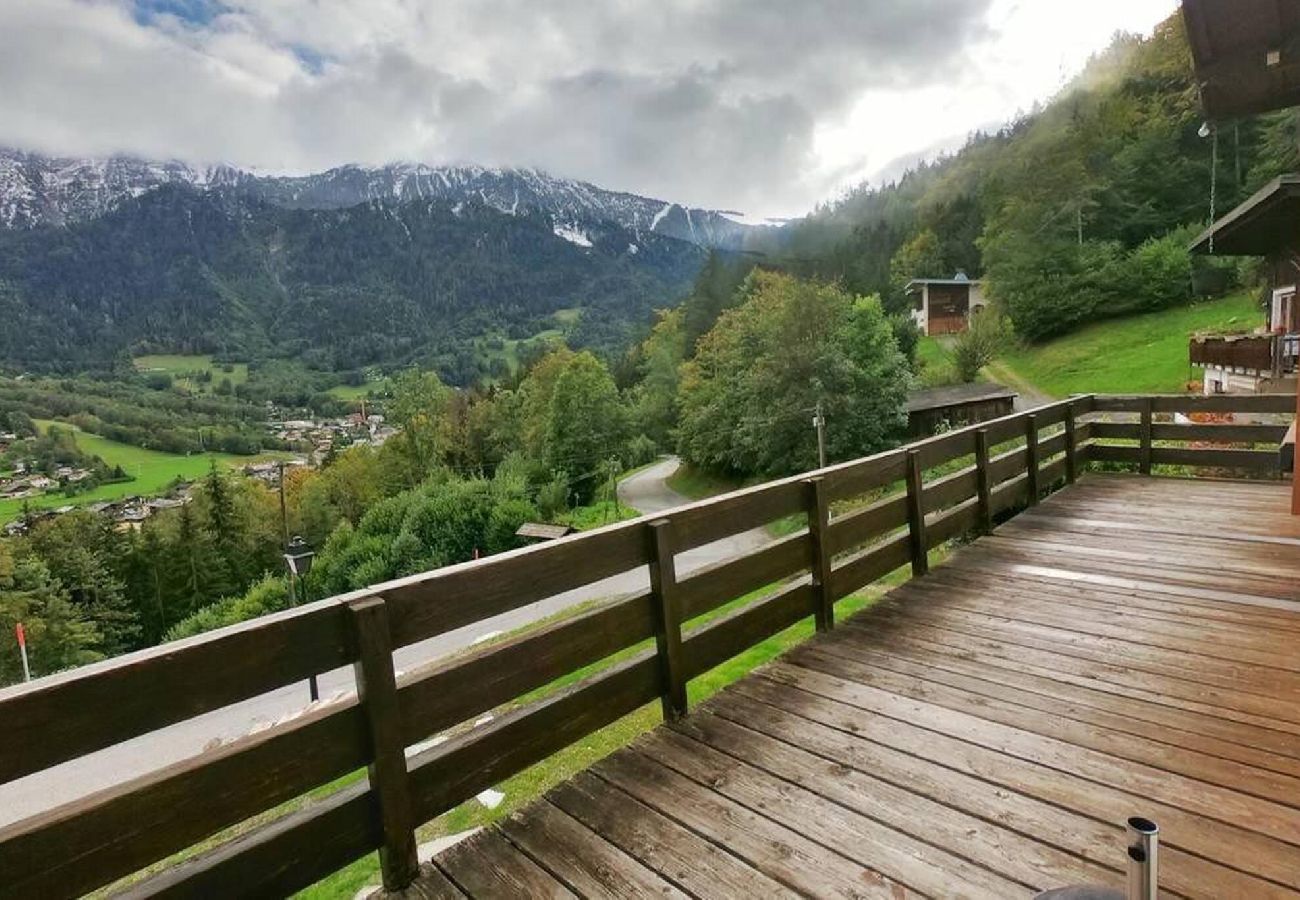 Chalet in Les Houches - Les Allognes · Chalet Mt Blanc View