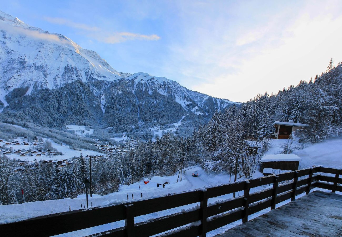 Chalet in Les Houches - Les Allognes · Chalet Mt Blanc View