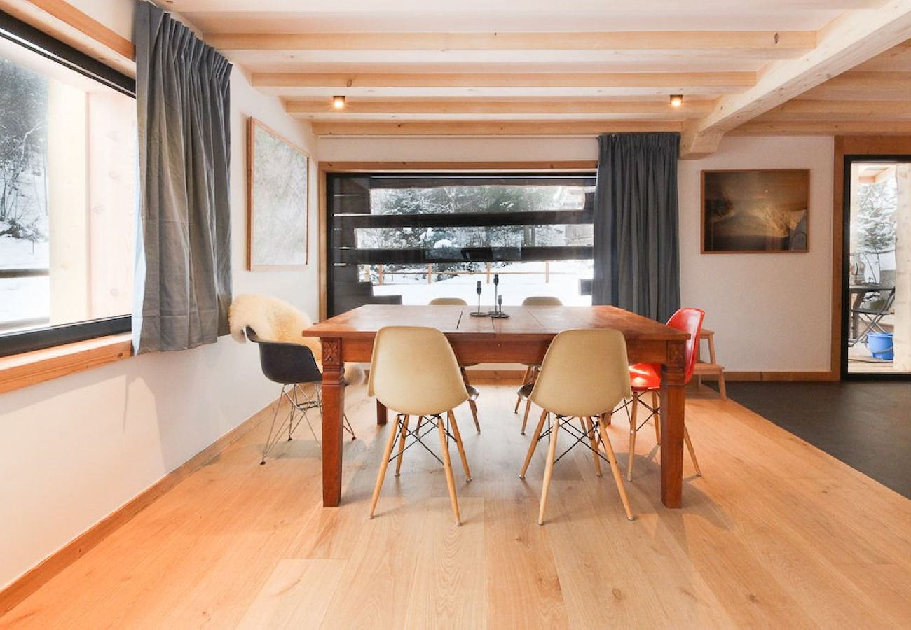 Chalet in Les Houches - Chalet L'Oratoire & Mazot - Grand Jardin Privé