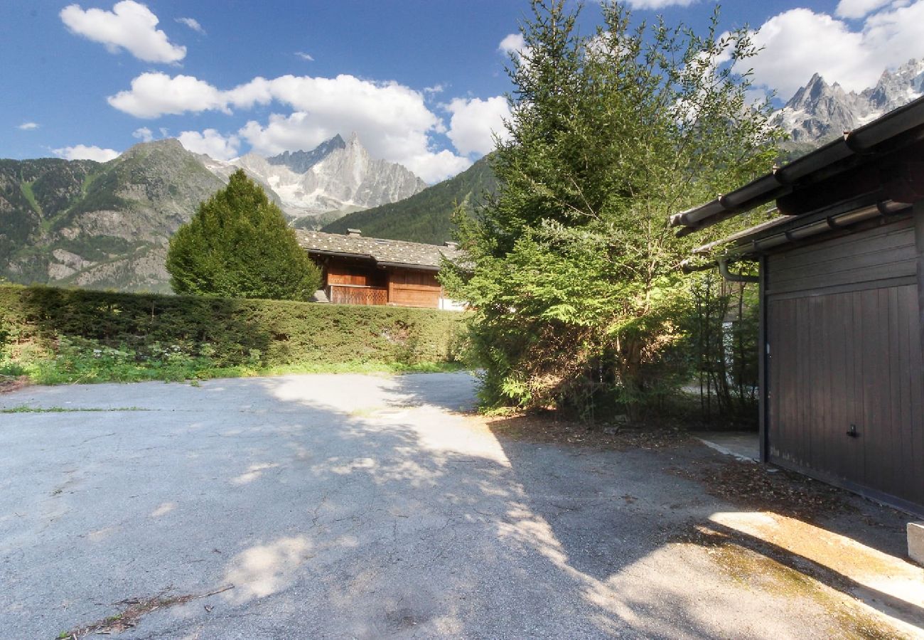 Chalet in Chamonix-Mont-Blanc - House Berenice - Private Garden - View