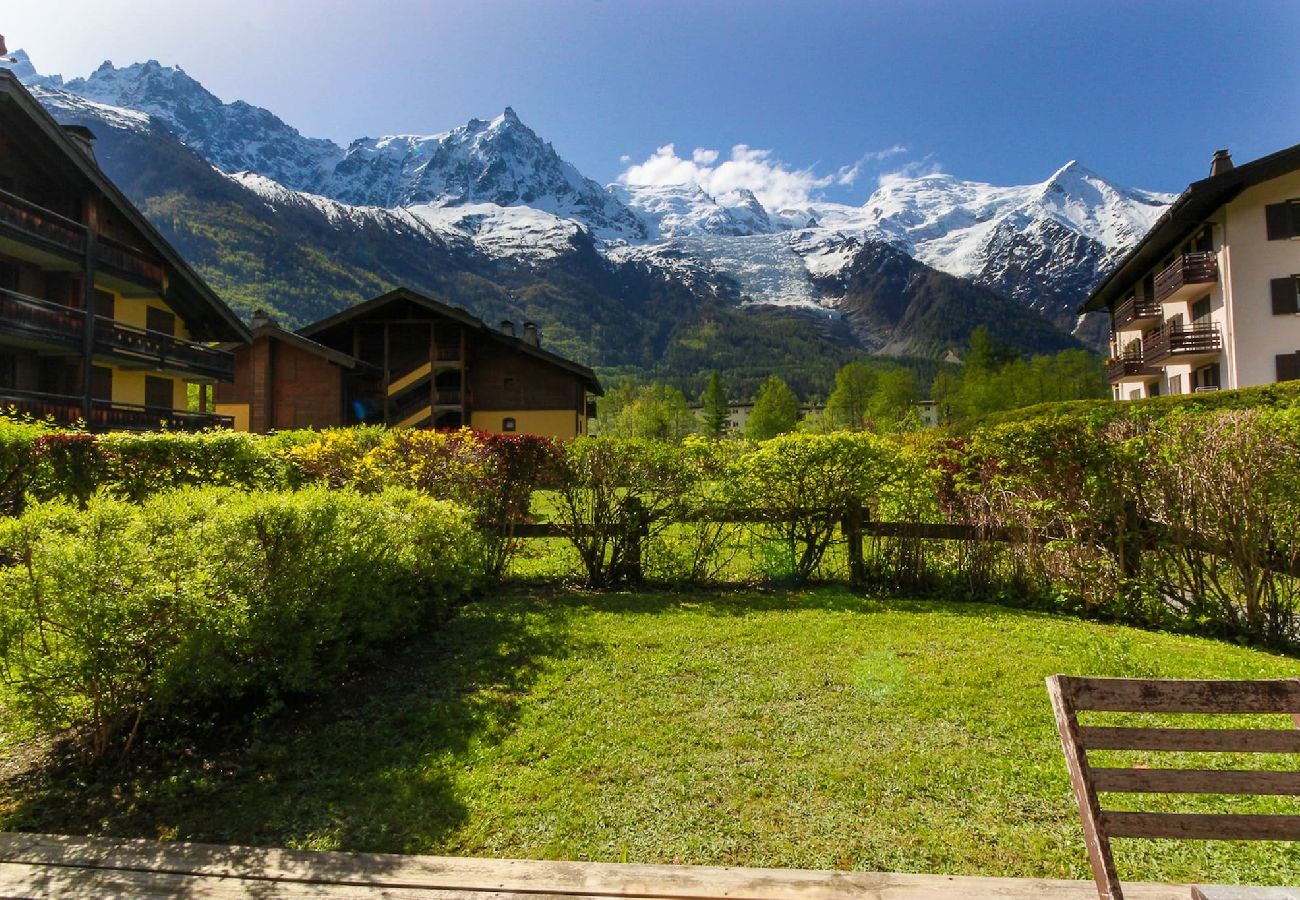 Apartment in Chamonix-Mont-Blanc - Les Gaillands -Between Lac des Gailland & Chamonix