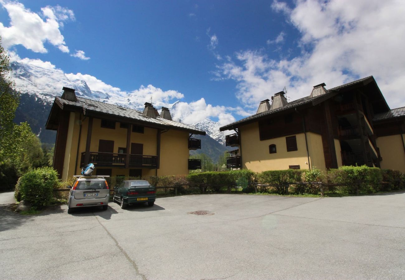 Apartment in Chamonix-Mont-Blanc - Les Gaillands -Between Lac des Gailland & Chamonix