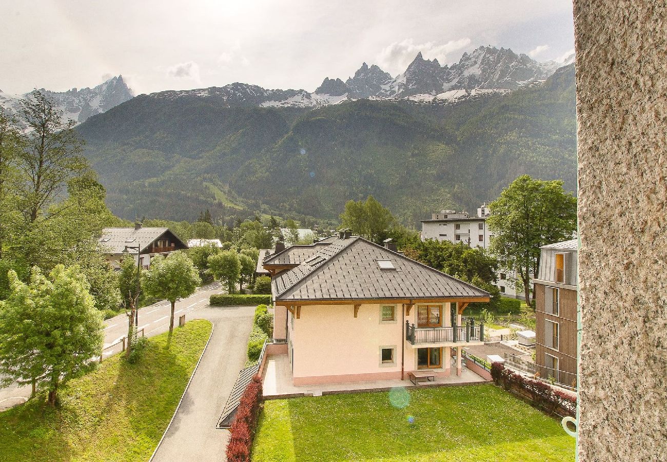 Apartment in Chamonix-Mont-Blanc - Maison Emile Devouassoud - Calm - Centre ville