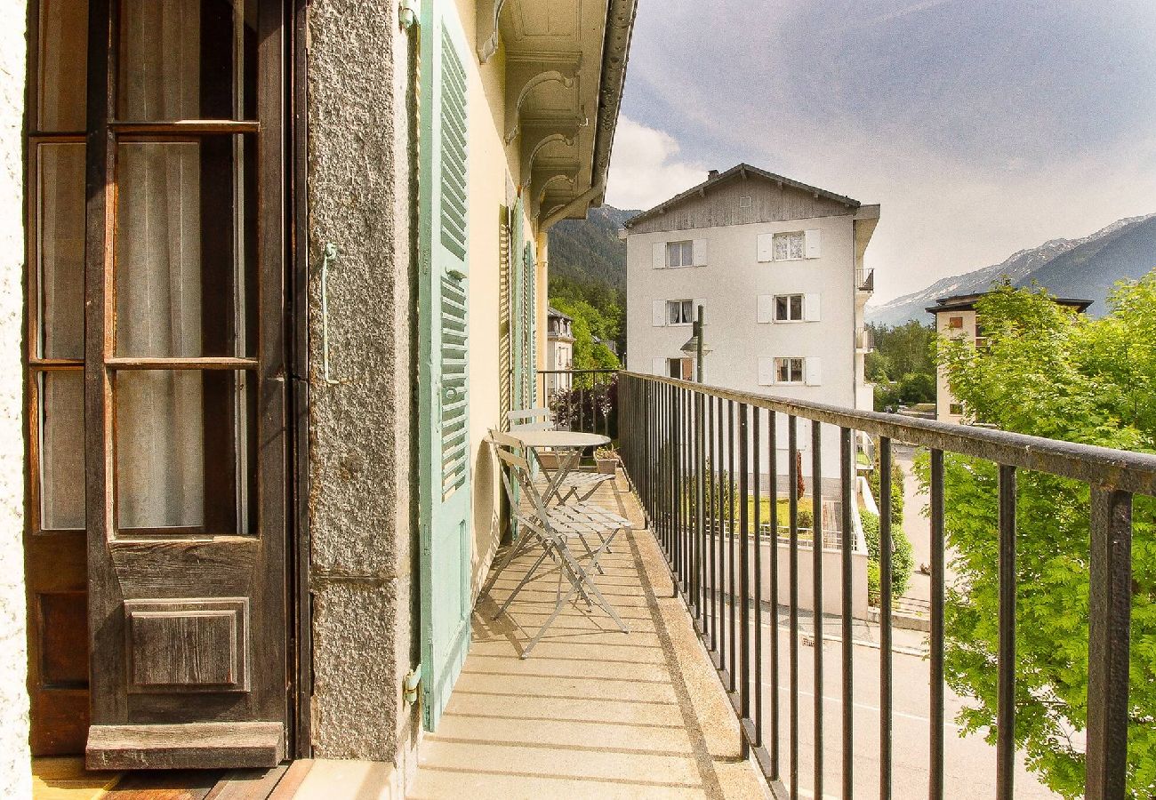 Apartment in Chamonix-Mont-Blanc - Maison Emile Devouassoud - Calm - Centre ville