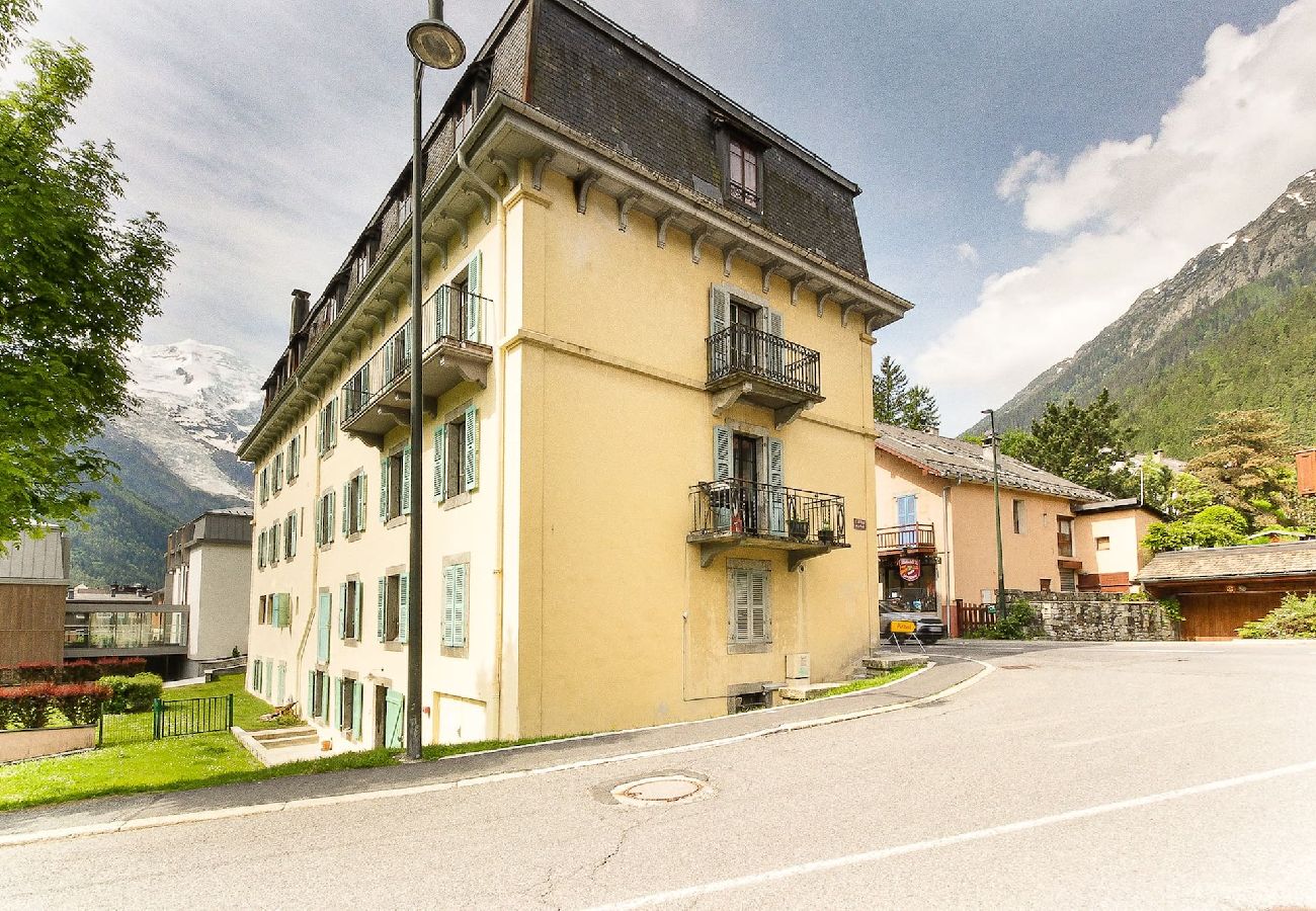 Apartment in Chamonix-Mont-Blanc - Maison Emile Devouassoud - Calm - Centre ville