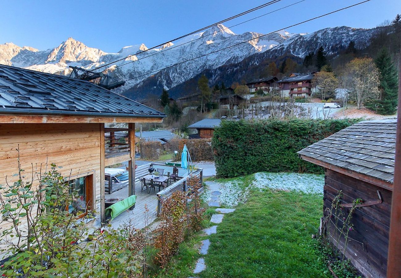 Chalet in Les Houches - Chalet des 5 Chardons - Skis aux pieds - Familial