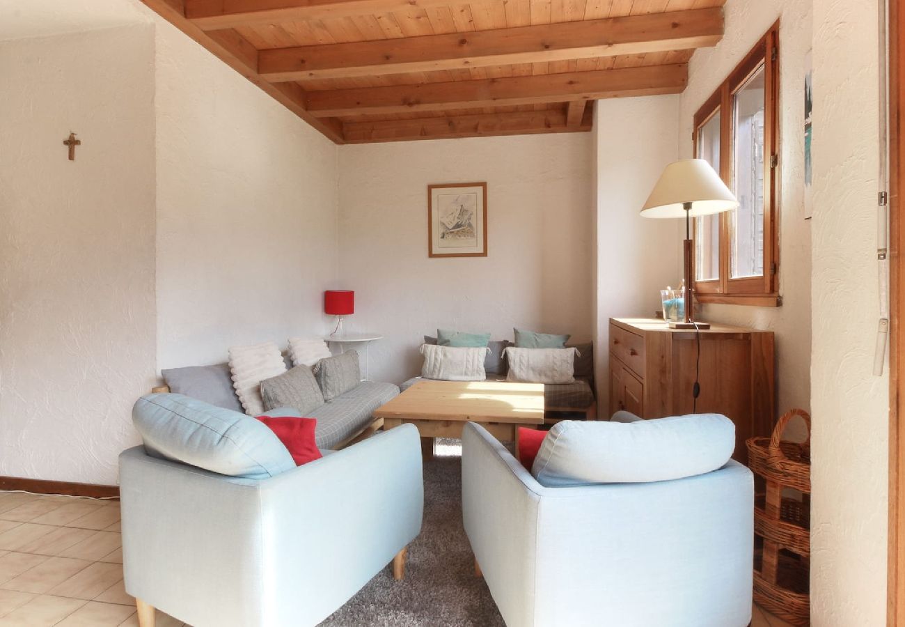 Apartment in Chamonix-Mont-Blanc - Le Chamouny - Central - Quiet - View