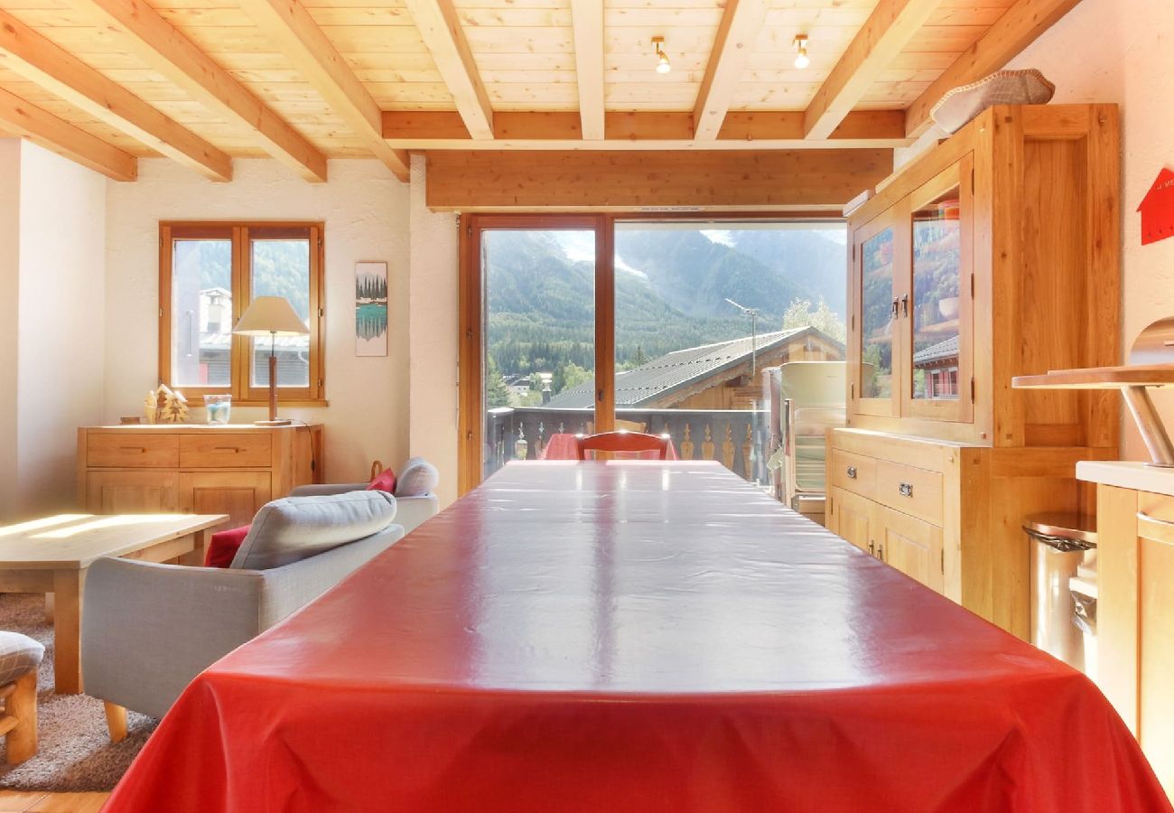 Apartment in Chamonix-Mont-Blanc - Le Chamouny - Central - Quiet - View