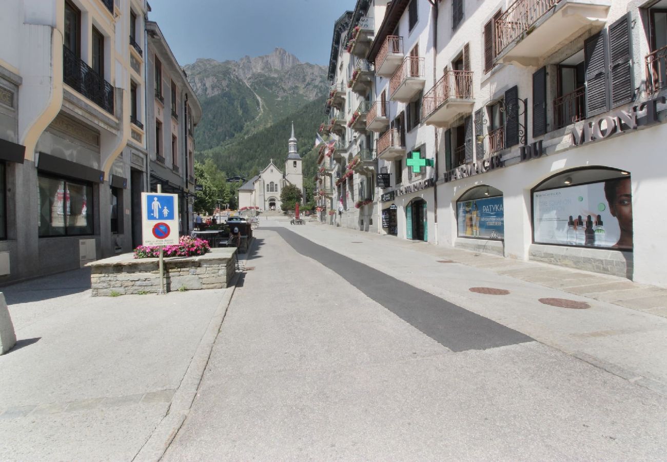 Apartment in Chamonix-Mont-Blanc - The Loft - Hypercentre Chamonix - Vue Mont-Blanc