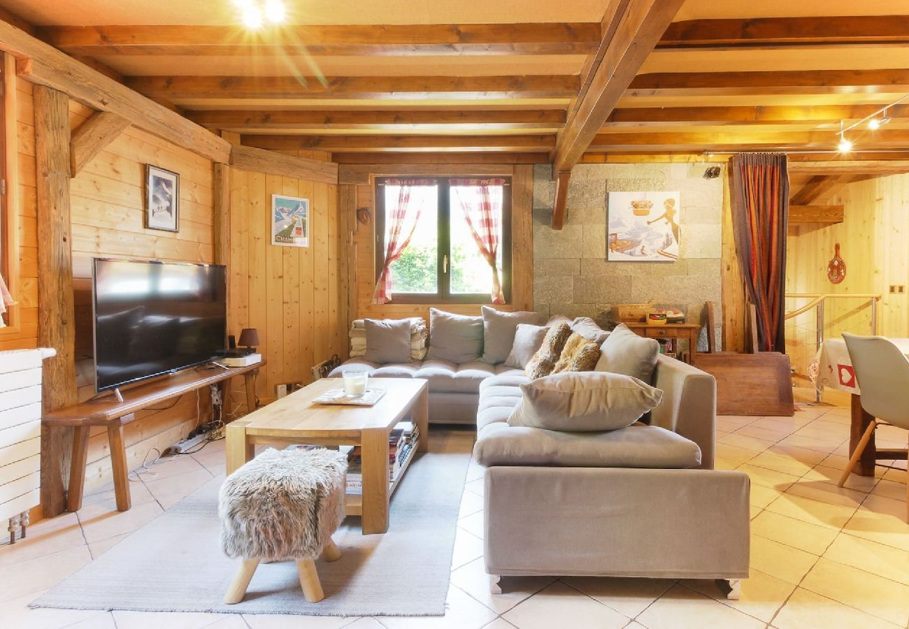 Chalet in Les Houches - Chalet YOLO - Jacuzzi & Sauna - Grand jardin