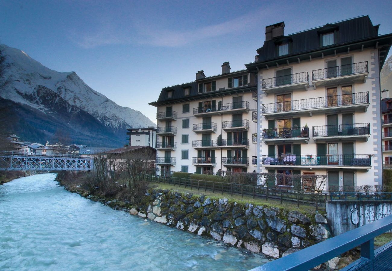 Apartment in Chamonix-Mont-Blanc - Le Flocon - Center of Chamonix & Garden