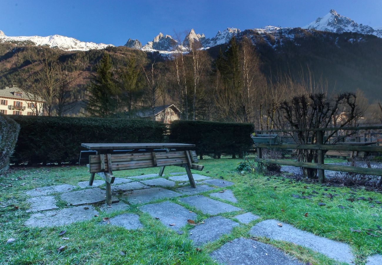 Apartment in Chamonix-Mont-Blanc - Le Flocon - Center of Chamonix & Garden