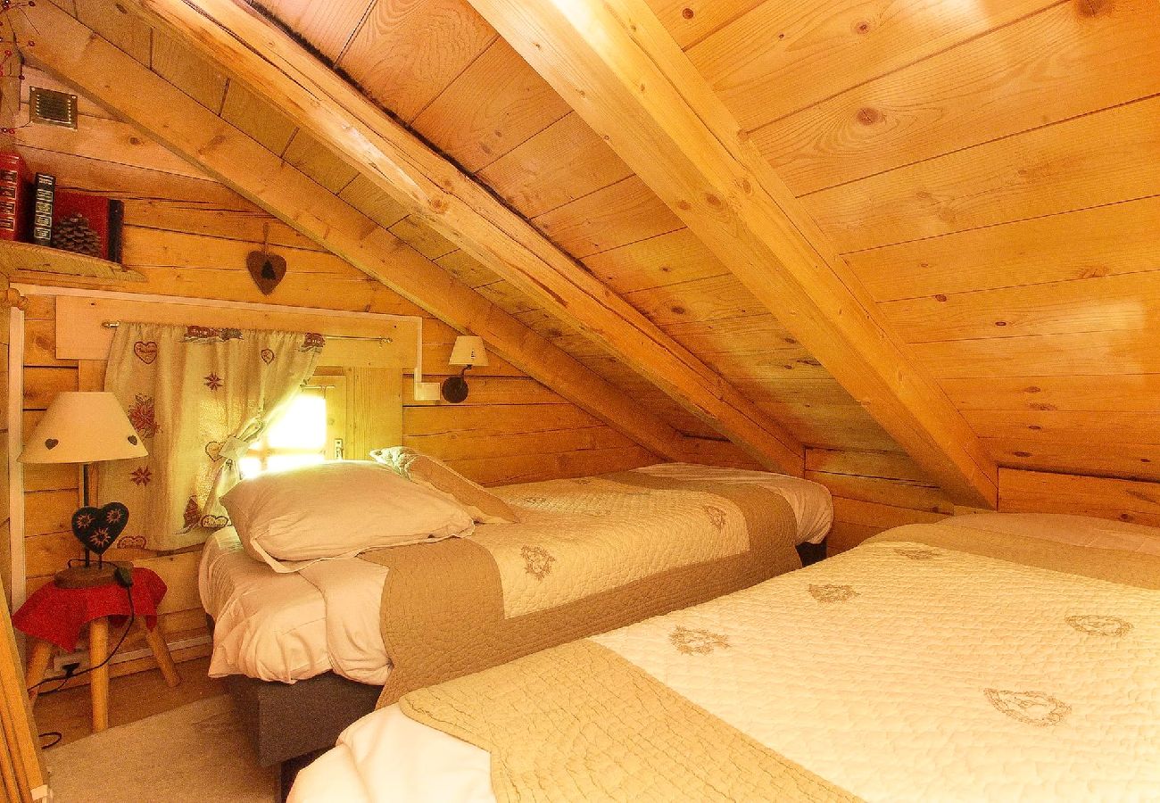 Cabin in Les Houches - Chalet Senet - 2 Mazots - Views Mt-Blanc