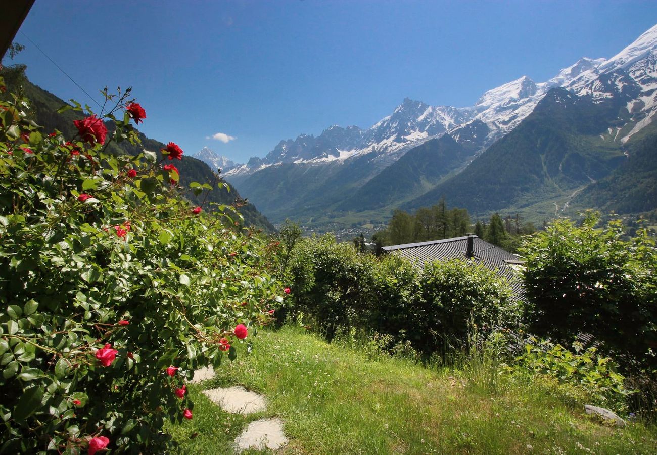 Cabin in Les Houches - Chalet Senet - 2 Mazots - Views Mt-Blanc