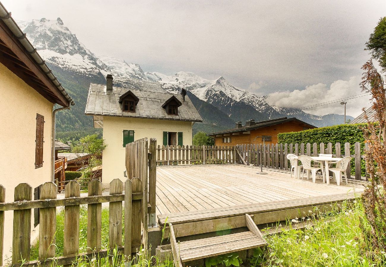 Apartment in Chamonix-Mont-Blanc - L´Ecrin des Pècles - Centre - Terrasse Vue Mt-Blan