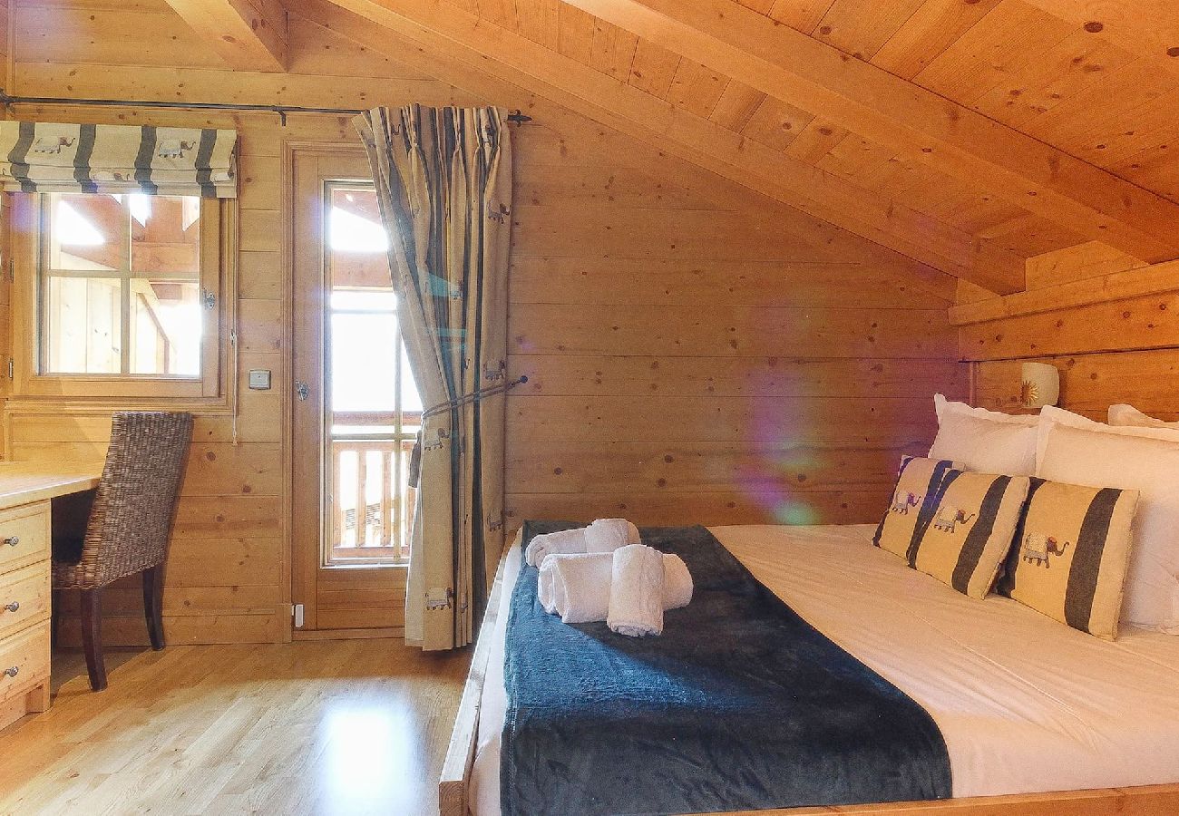 Apartment in Les Houches - Maison Neuve 1 - Ski aux pieds - Vue Mt-Blanc