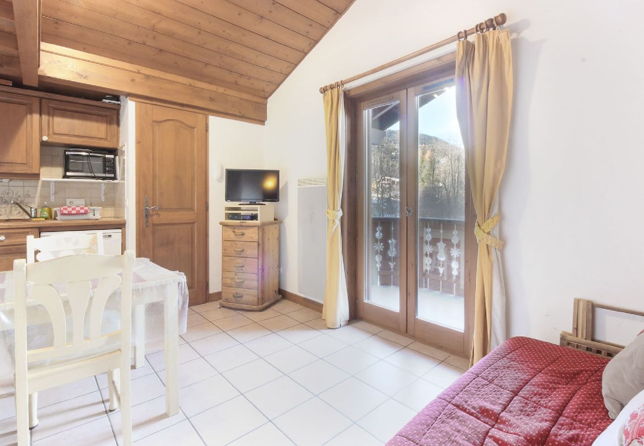 Apartment in Les Houches - Le Gouter - Piscine - Ski aux pieds