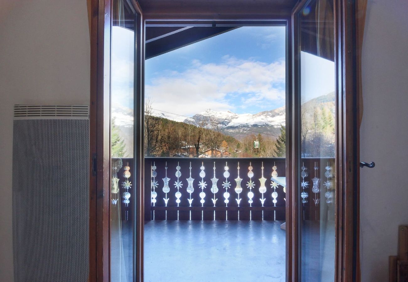 Apartment in Les Houches - Le Gouter - Piscine - Ski aux pieds