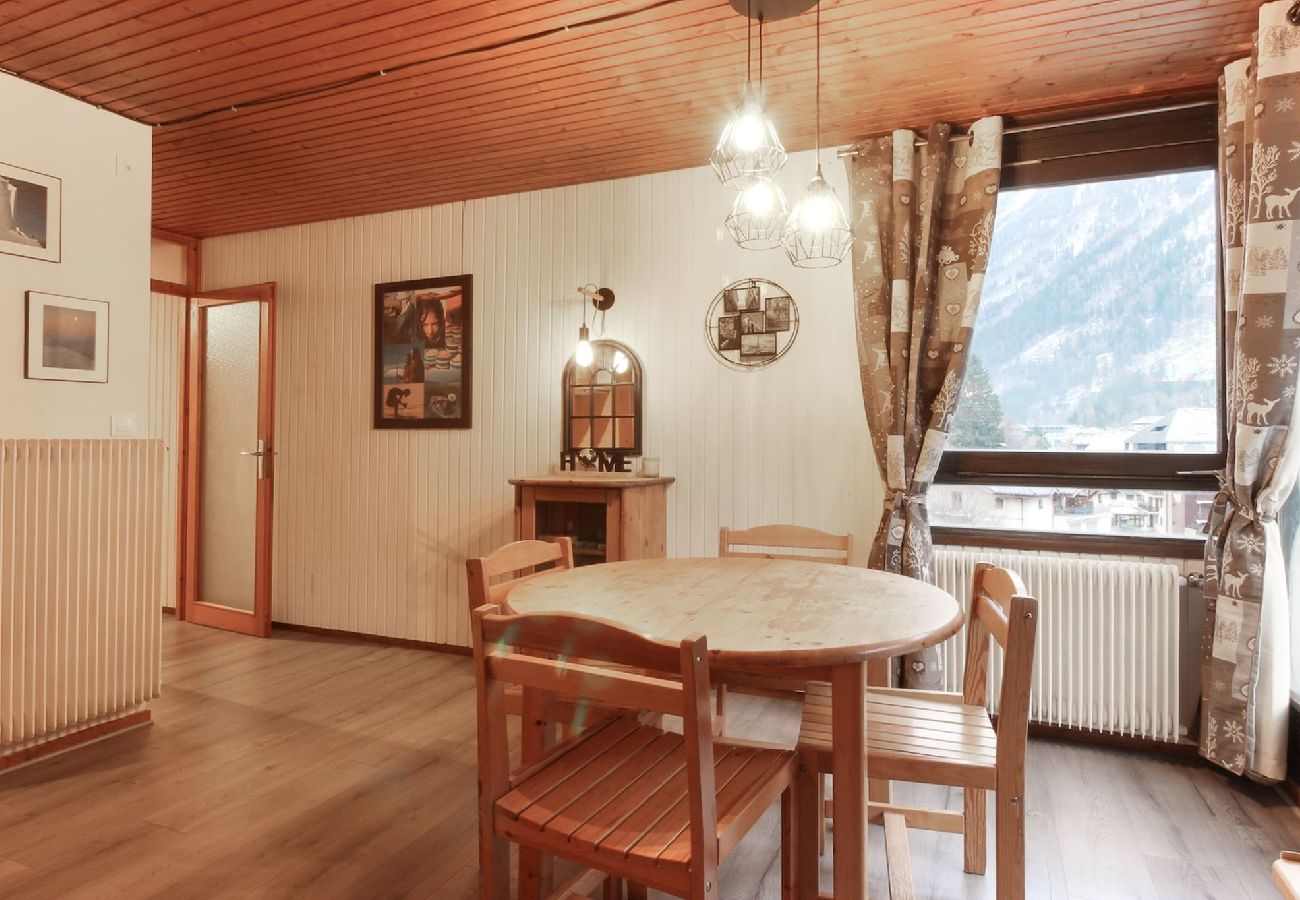 Apartment in Chamonix-Mont-Blanc - L'Aiguille - Centre de Chamonix - Vue Mont-Blanc