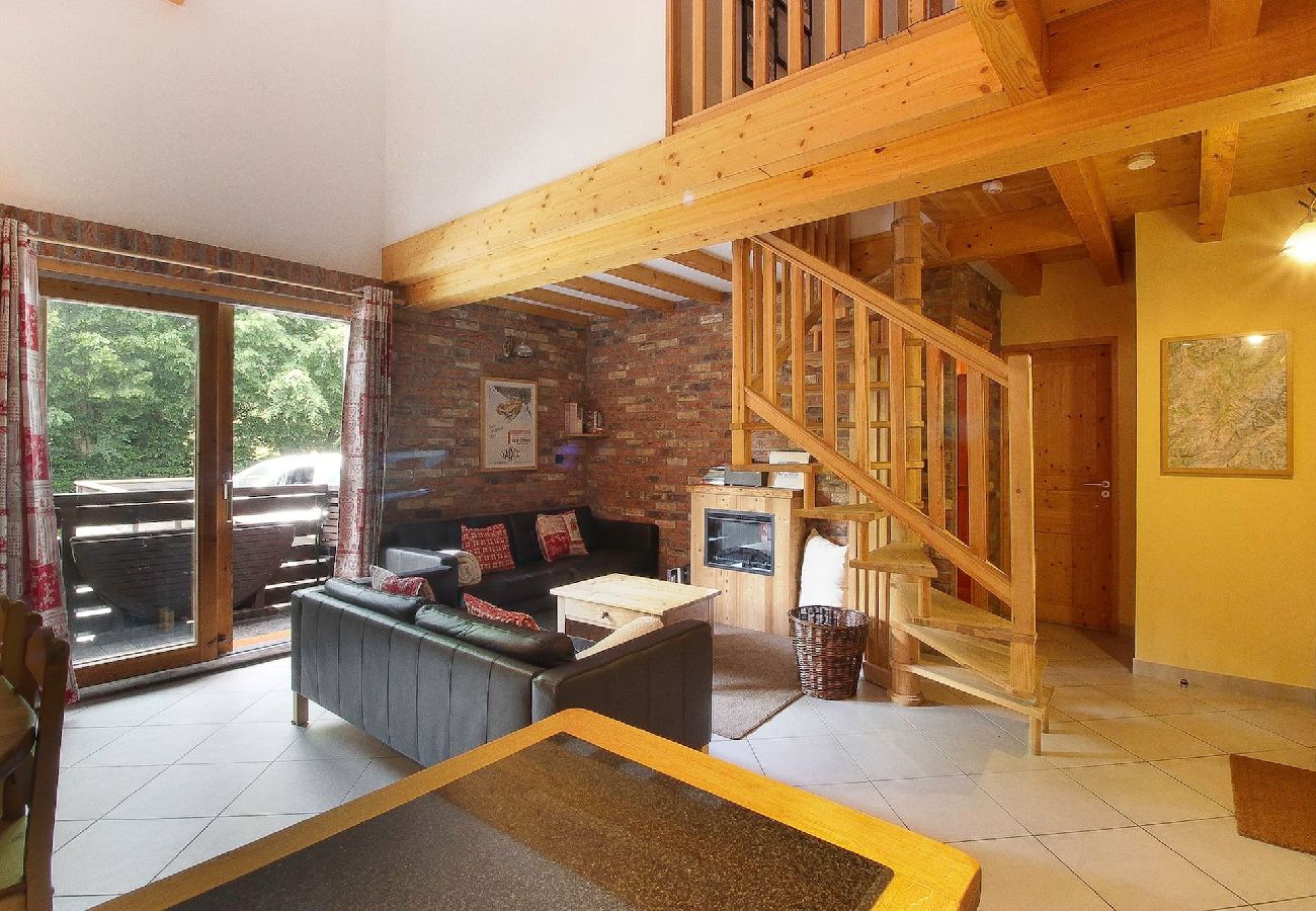 Apartment in Saint-Gervais-les-Bains - Le Quatre  · Charming Central Alpine Condo | 75m2