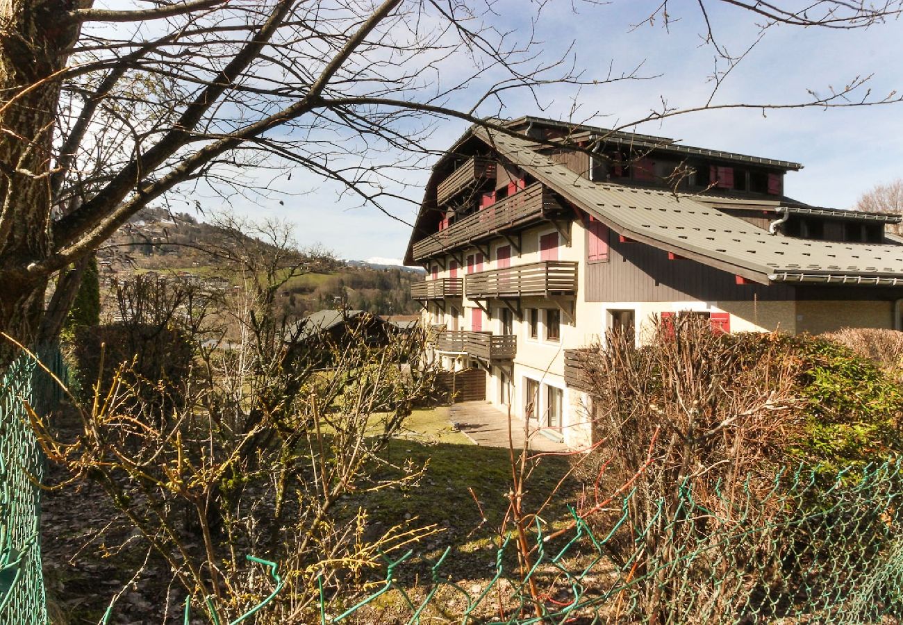 Apartment in Saint-Gervais-les-Bains - Le Quatre  · Charming Central Alpine Condo | 75m2