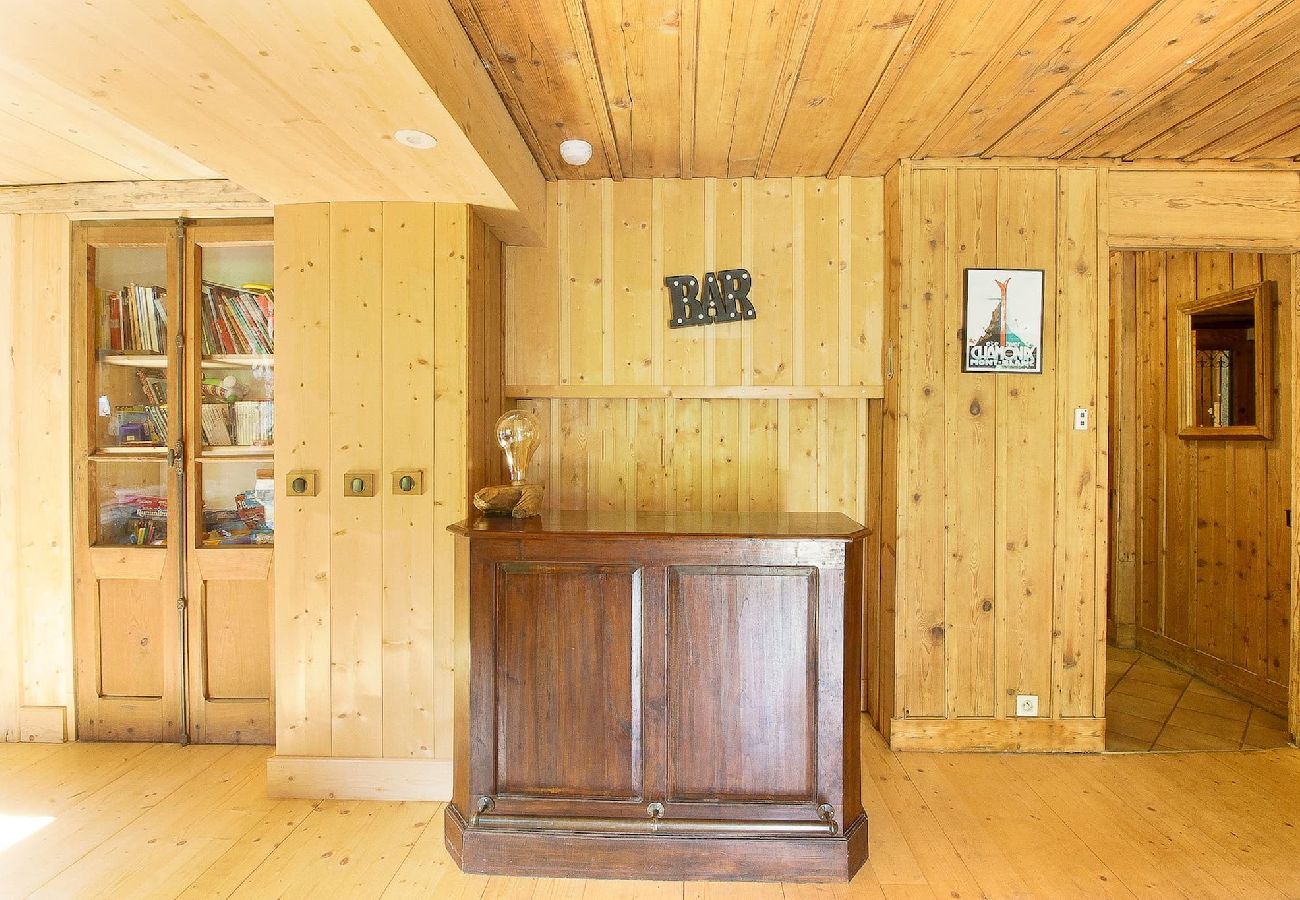 Chalet in Les Houches - Chalet des Chavants -Grand jardin- vue Mt-Blanc