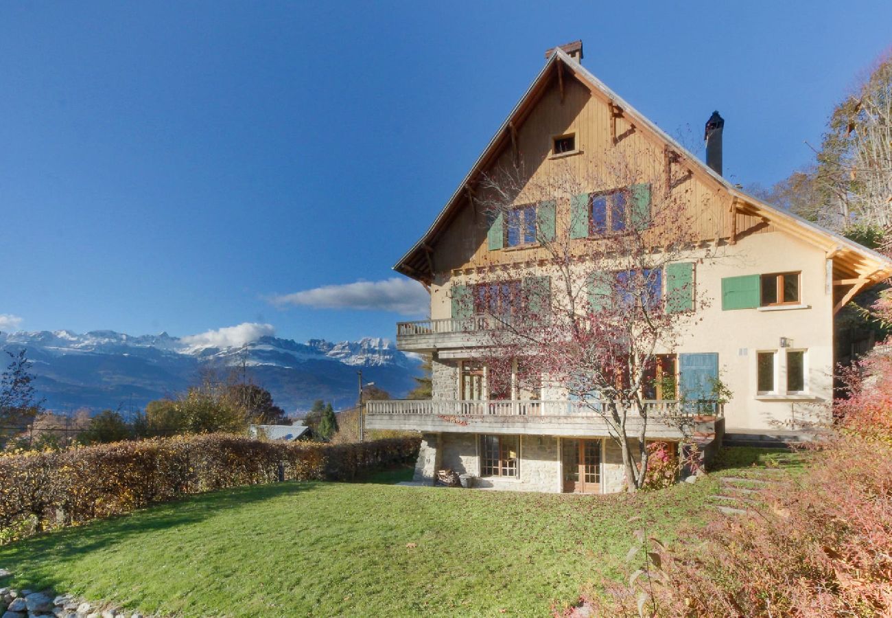 Chalet in Saint-Gervais-les-Bains - Chalet Saint Eloi - 6 ch - Proche du centre