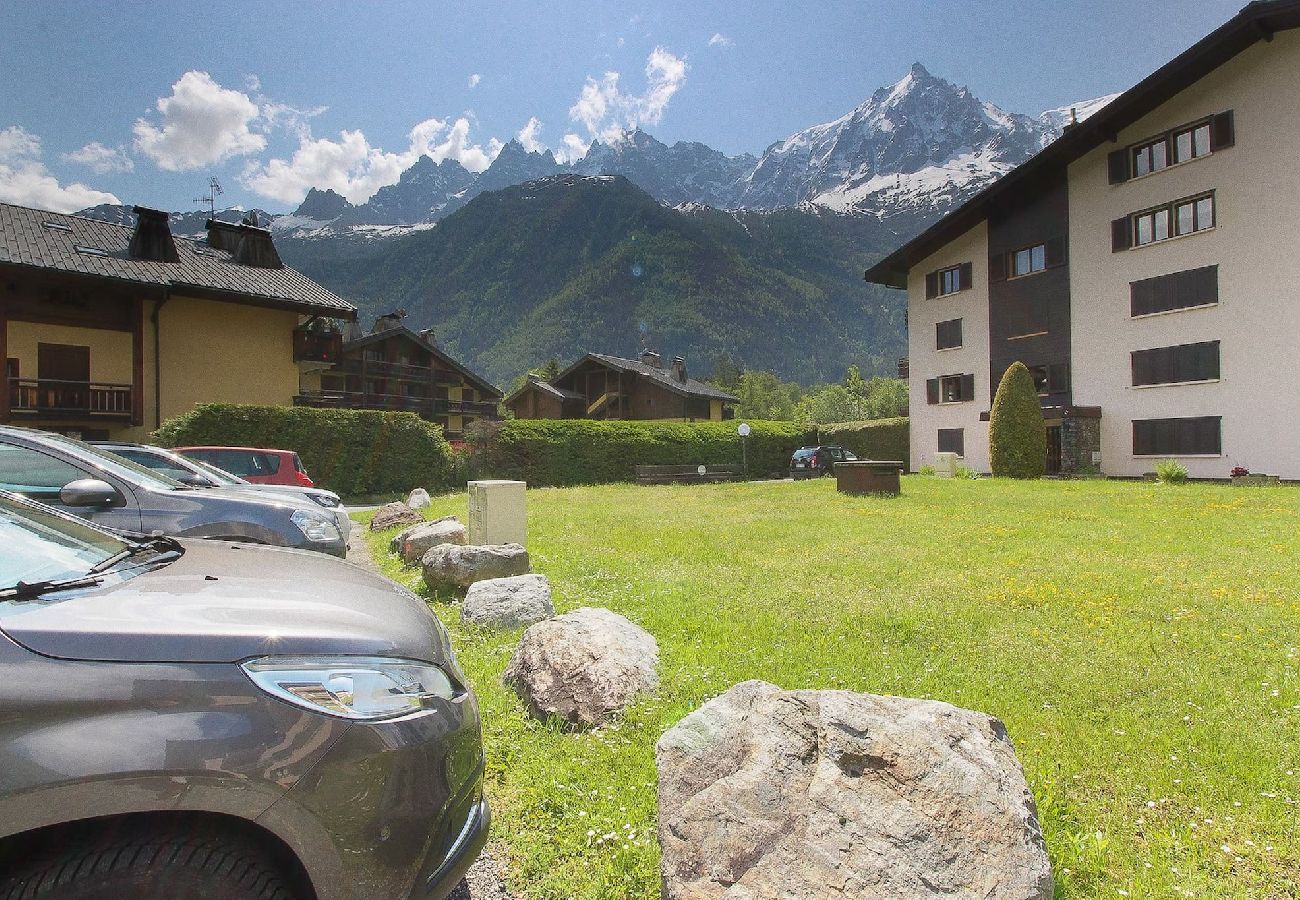 Apartment in Chamonix-Mont-Blanc - Cristal des Glaces - Lake Gailland - Escalade