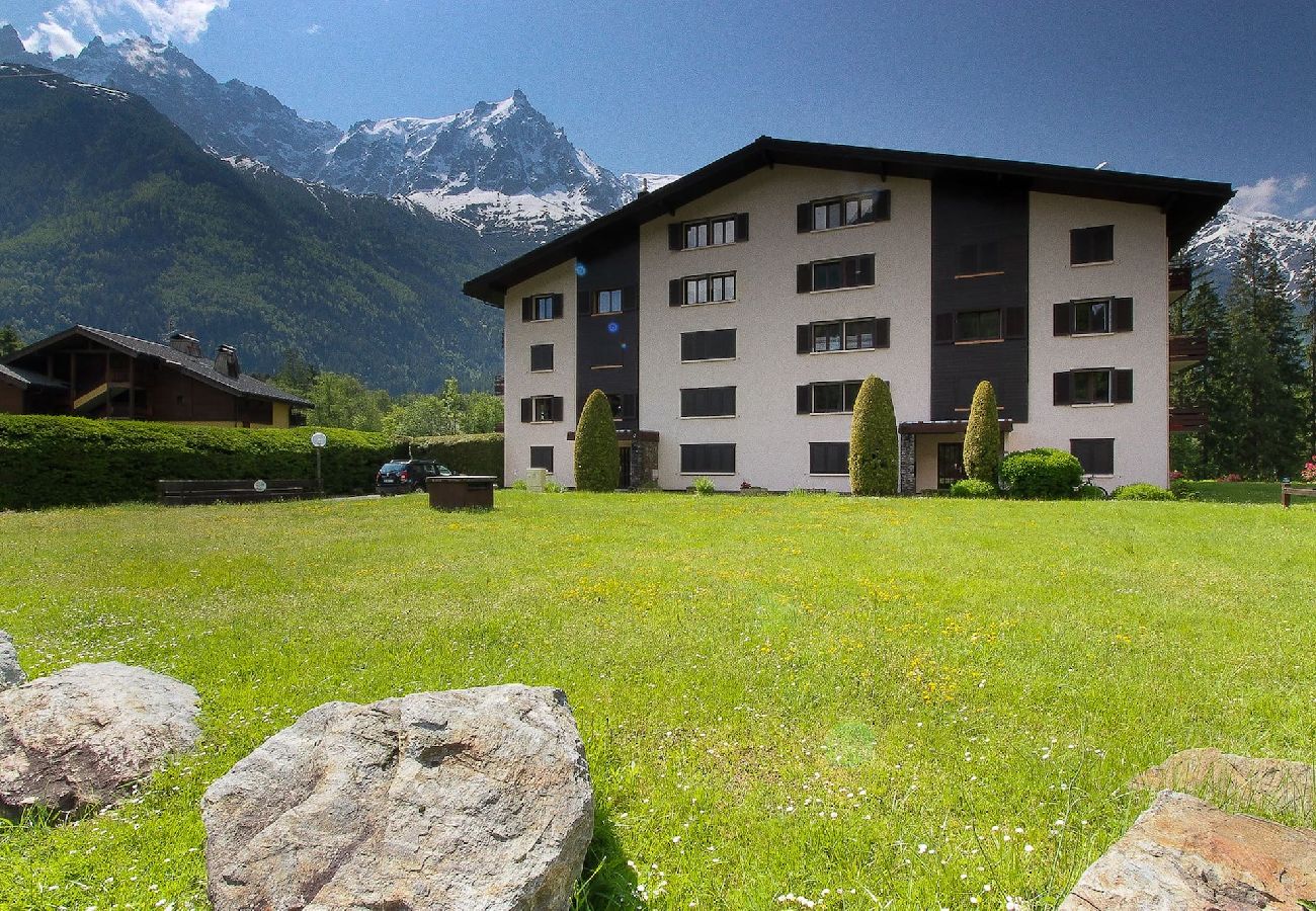 Apartment in Chamonix-Mont-Blanc - Cristal des Glaces - Lake Gailland - Escalade