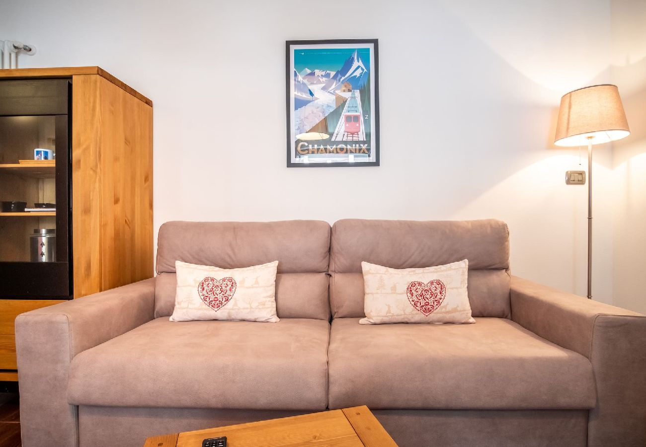 Apartment in Chamonix-Mont-Blanc - Les Alpes 3 · Directly in the Center of Chamonix