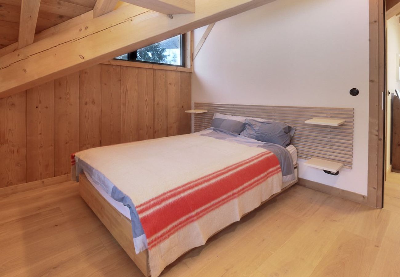 Chalet in Les Houches - Chalet L'Oratoire - Rénové - Grand jardin privé