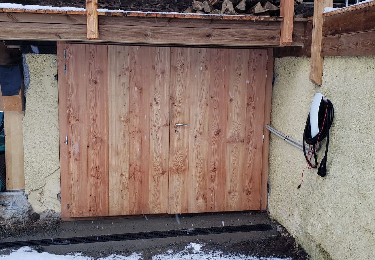 Chalet in Les Houches - Chalet L'Oratoire - Rénové - Grand jardin privé