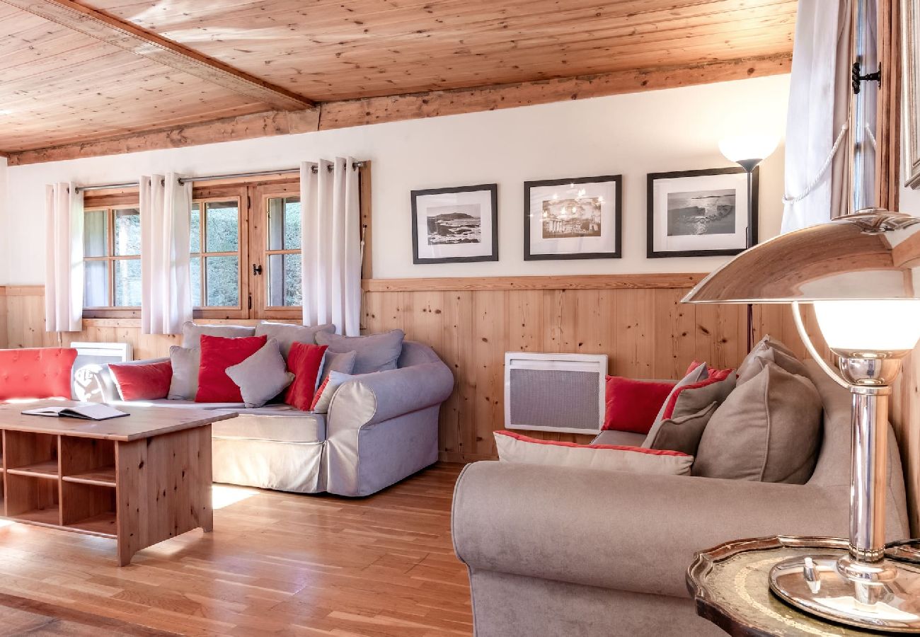 Chalet in Les Houches - Chalet Eveland - Grand chalet familial