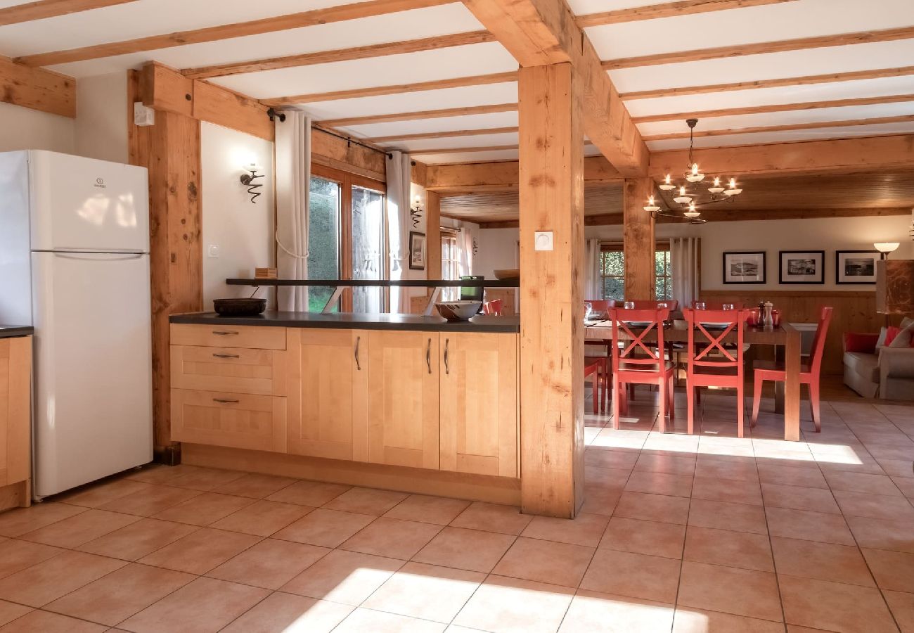 Chalet in Les Houches - Chalet Eveland - Grand chalet familial