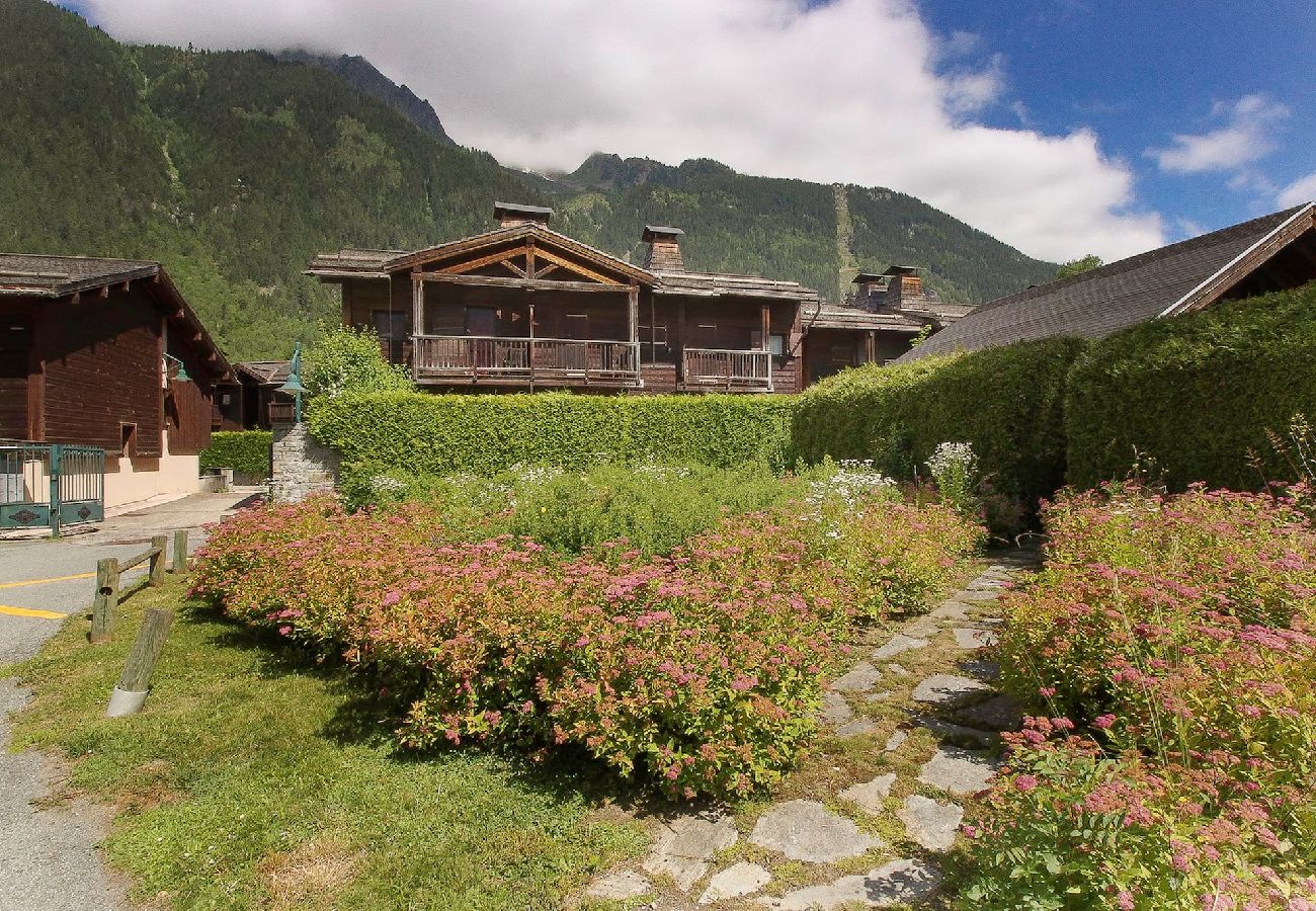 Chalet in Chamonix-Mont-Blanc - Clos des Vorgeats 3  - Golf & Mt-Blanc View