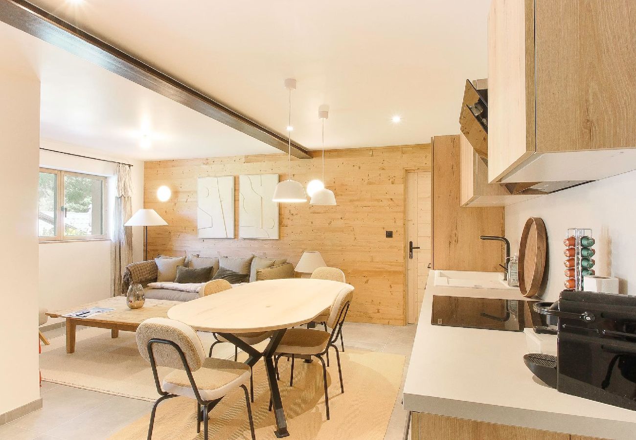 Chalet in Les Houches - Chalet Bechar + Appt - Sauna & Jacuzzi