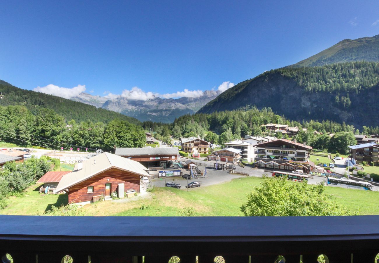 Apartment in Les Houches - Prarion - Ski aux pieds et piscine