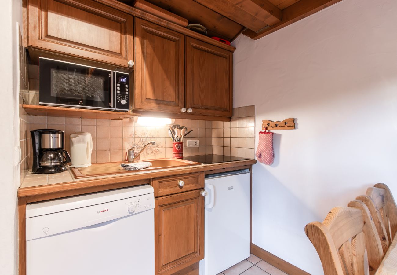 Apartment in Les Houches - Gouter 2 - Piscine - Ski aux pieds