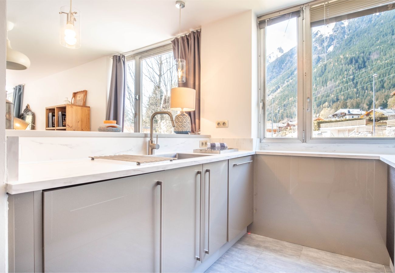 Apartment in Chamonix-Mont-Blanc - Appt Daisy - Familial - Calme - Vues