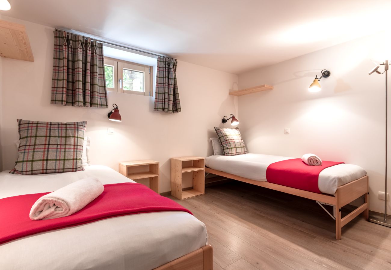 Chalet in Chamonix-Mont-Blanc - Chalet Moussoux – Vue Mont-Blanc, Jardin, Hammam