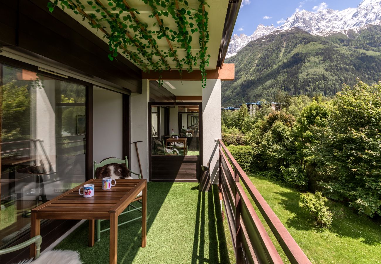 Apartment in Chamonix-Mont-Blanc - Lac des Gaillands - Rénové - Balcon avec vues