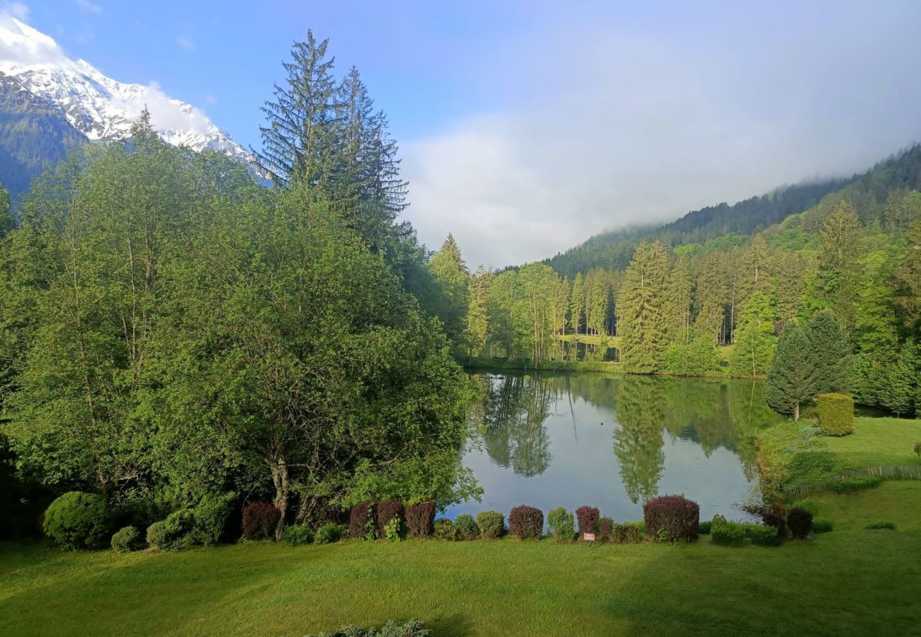 Apartment in Chamonix-Mont-Blanc - Lac des Gaillands - Rénové - Balcon avec vues