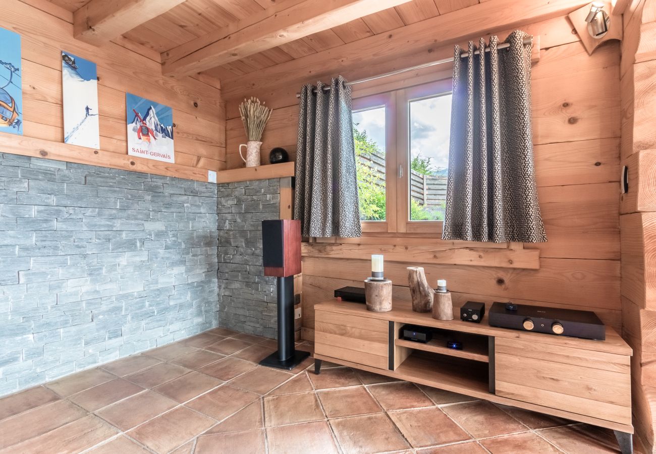 Chalet in Saint-Gervais-les-Bains - Chalet Hygge - Piscine - Calme