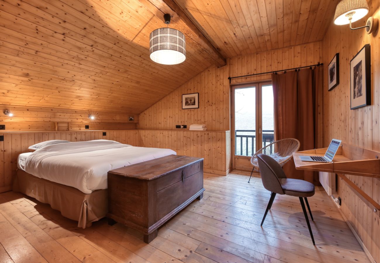 Chalet in Saint-Gervais-les-Bains - La Ferme des Ours - Skis aux pieds - Saint Gervais