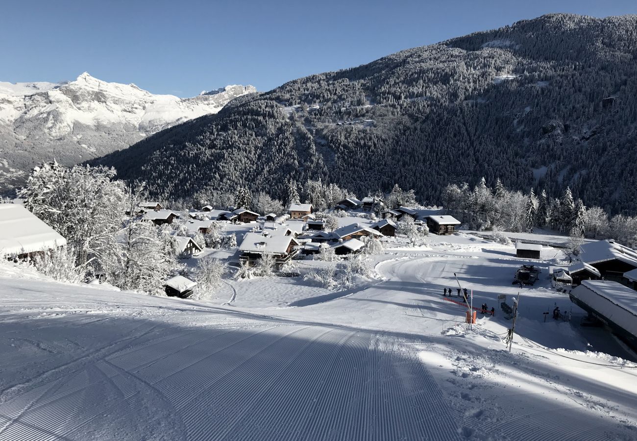 Chalet in Saint-Gervais-les-Bains - La Ferme des Ours - Skis aux pieds - Saint Gervais