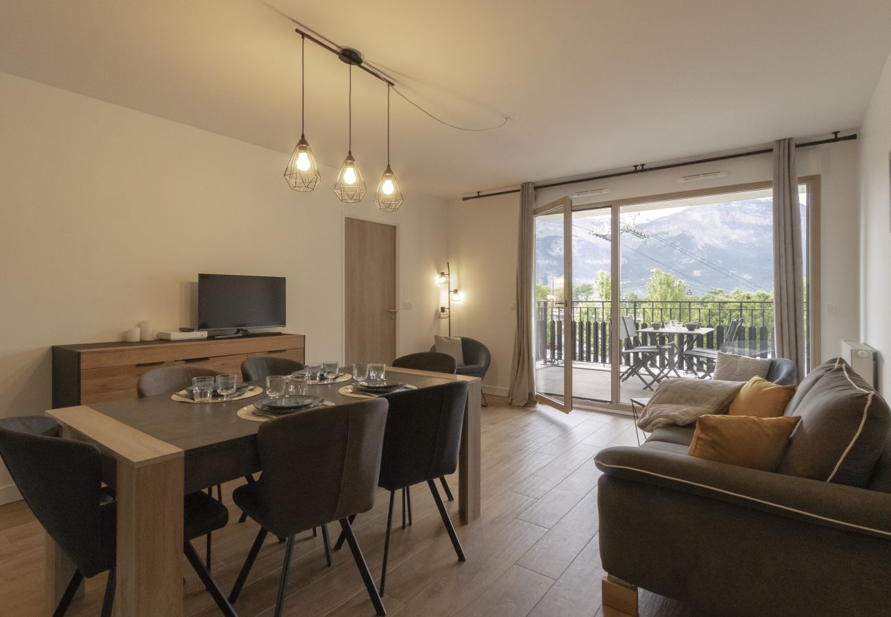 Apartment in Saint-Gervais-les-Bains - Le 201 - Vue montagne - Proche télécabine