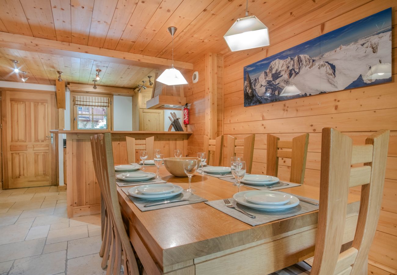 Apartment in Les Houches - Maison Neuve 3 - Sauna - Téléphérique - Mont-Blanc